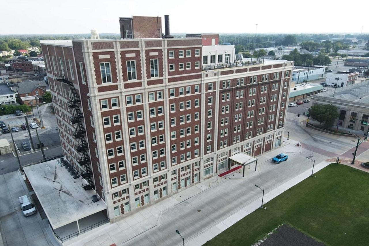 Hotel Elkhart, Tapestry Collection By Hilton Exterior photo