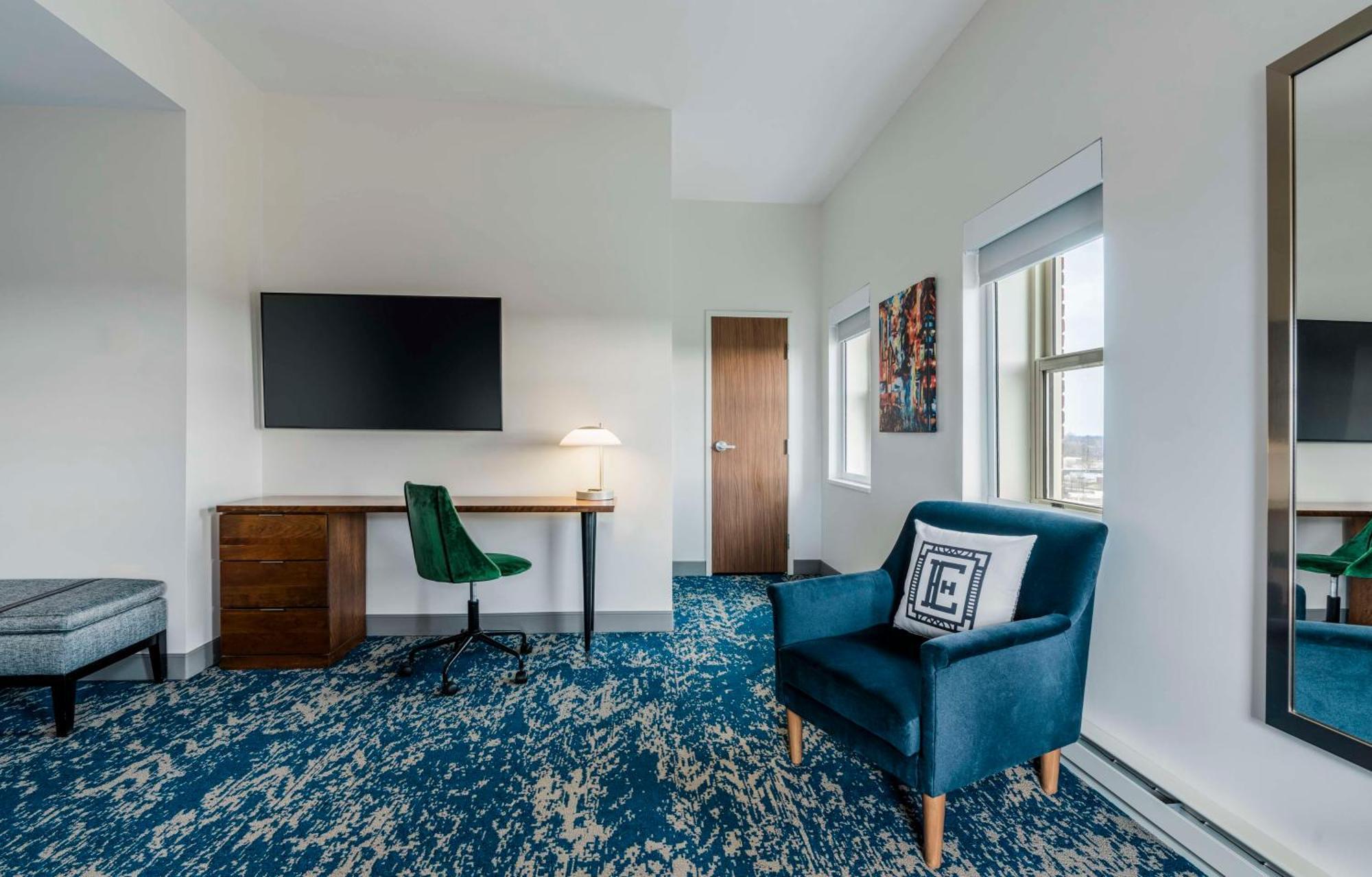 Hotel Elkhart, Tapestry Collection By Hilton Exterior photo